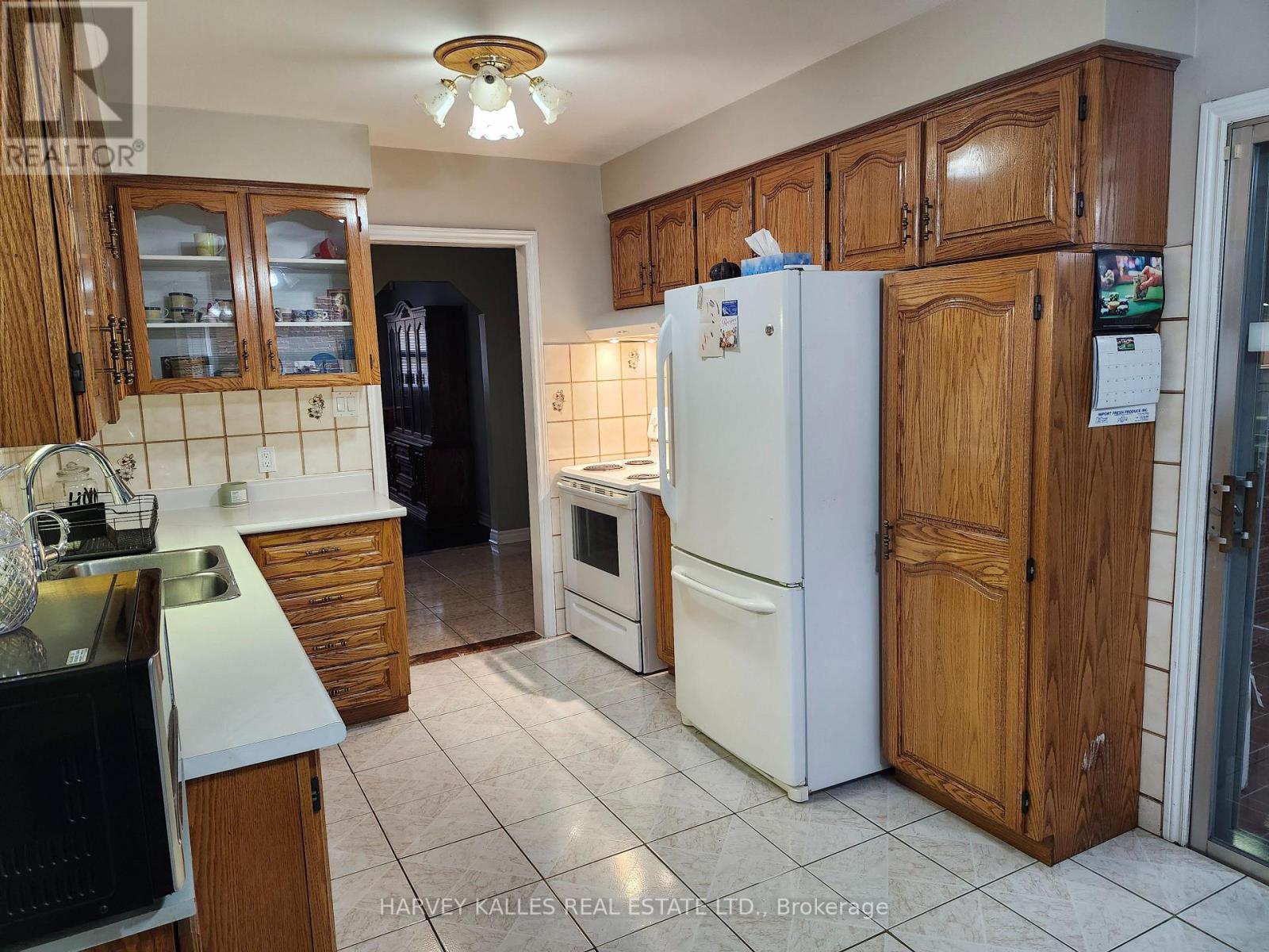 2379 HENSALL STREET - 12