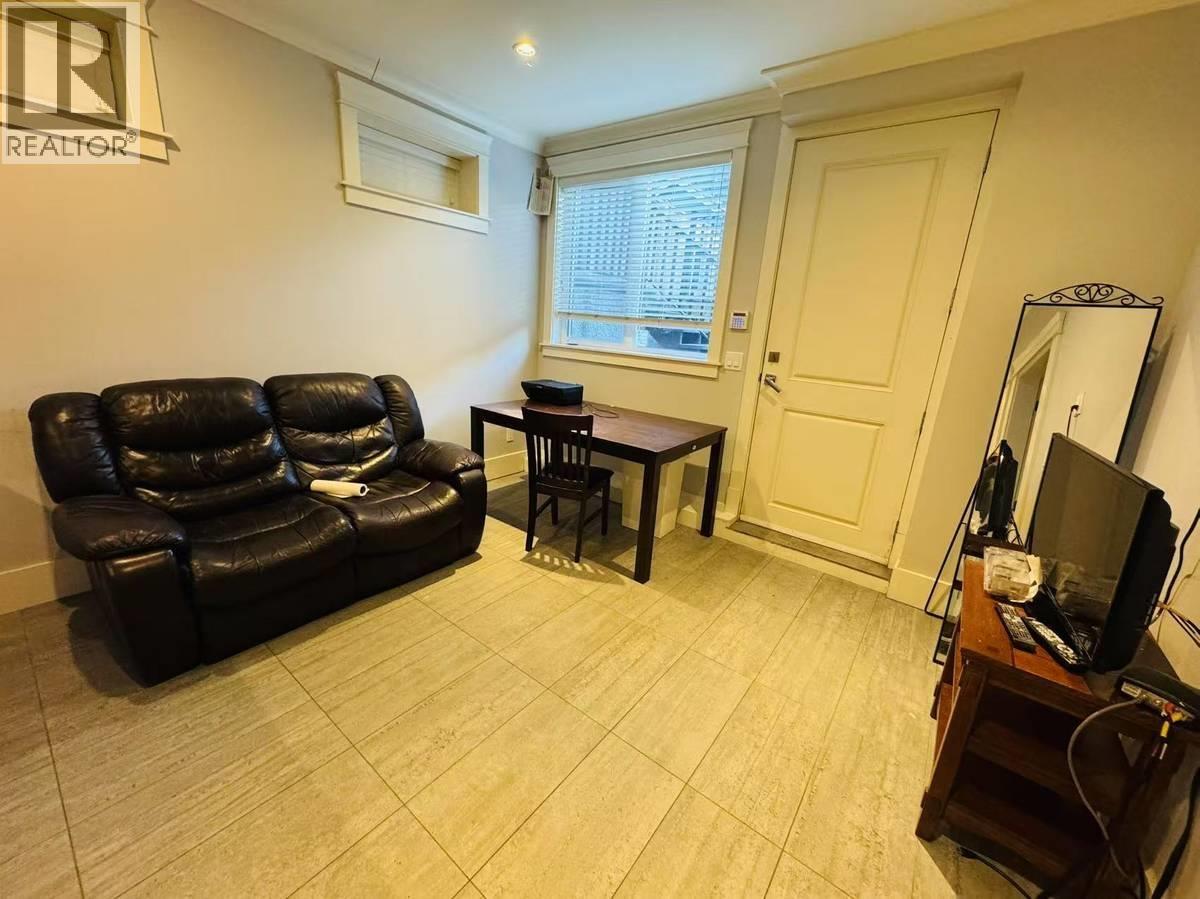 1 Bed, 1 Bath House for Rent in Vancouver – 2900 W 41ST AVENUE, Vancouver – MLS# R3164730 - Image 5