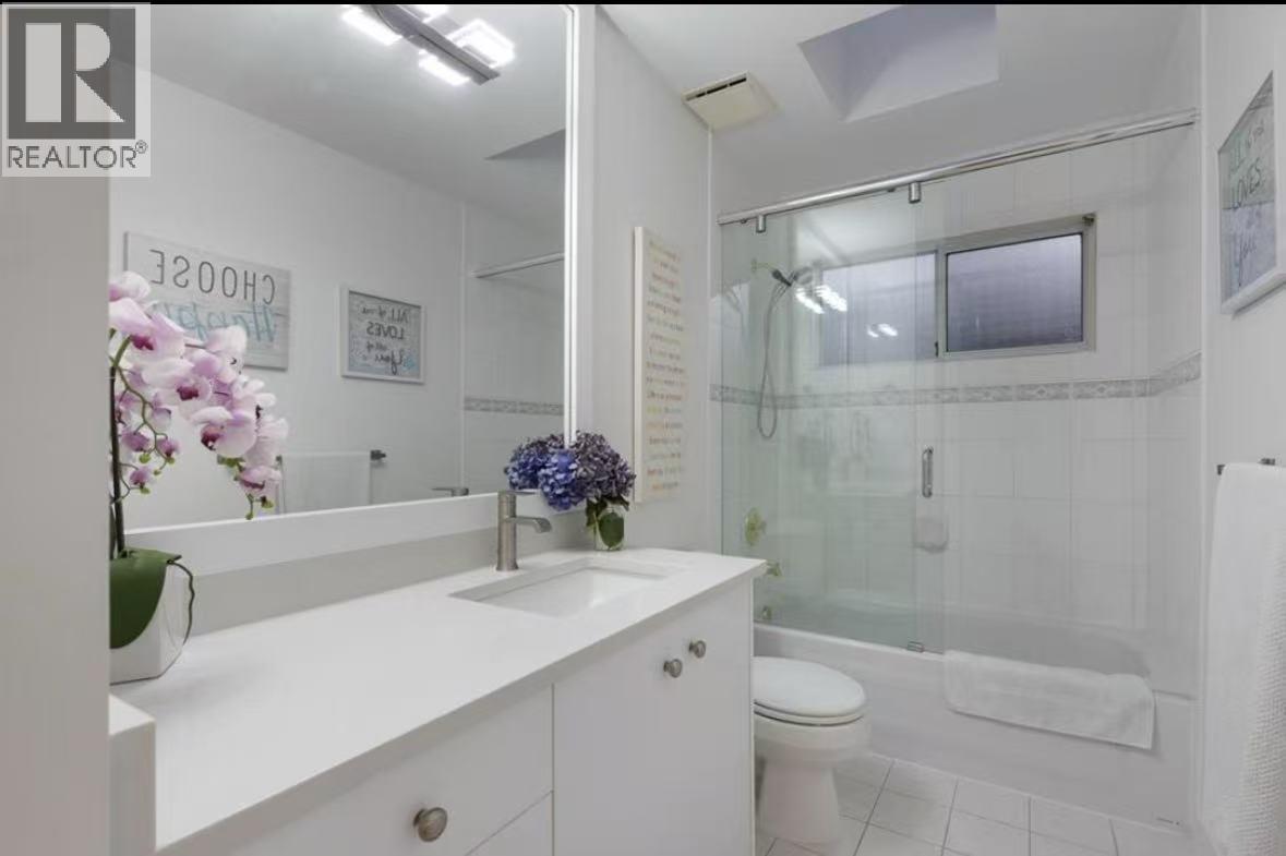 6 Bed, 4 Bath House for Rent in Richmond – 12460 JENSEN DRIVE, Richmond – MLS# R3164732 - Image 22