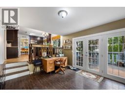 2pc Bathroom - 2269 Balfour Court, Kamloops, BC V1S1H5 Photo 10