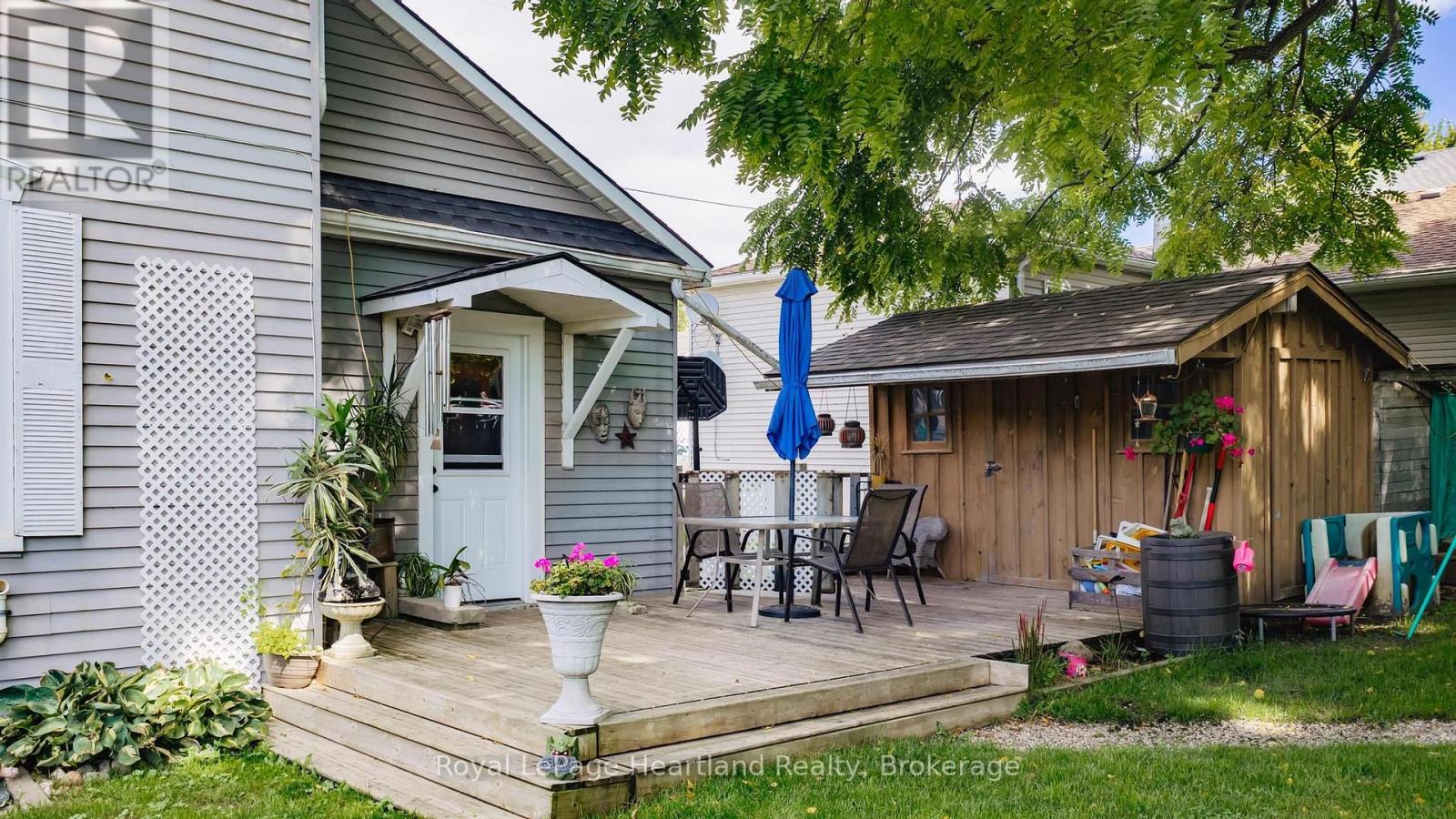 103 JAMES ST STREET, Central Huron (Clinton) — photo 4