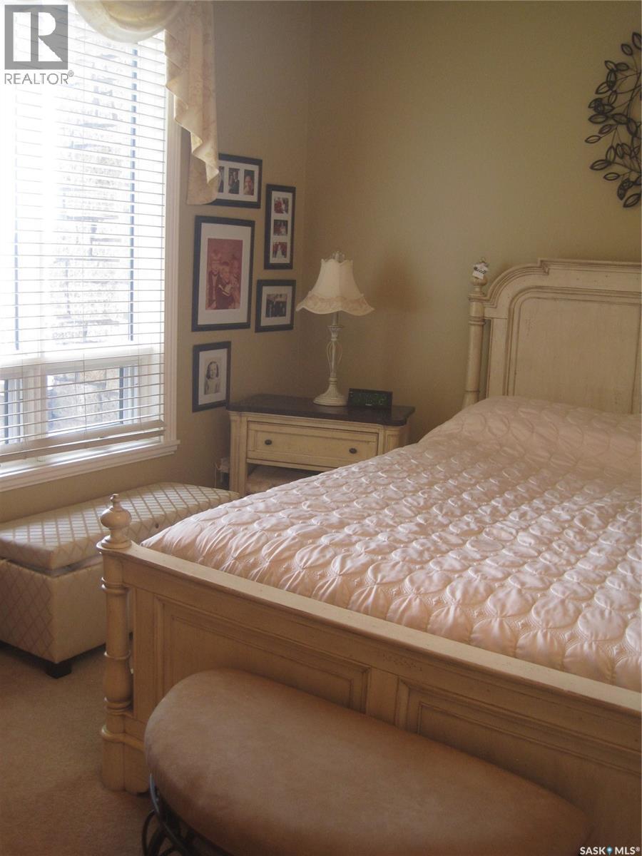 #240 3435 Hillsdale STREET - 19