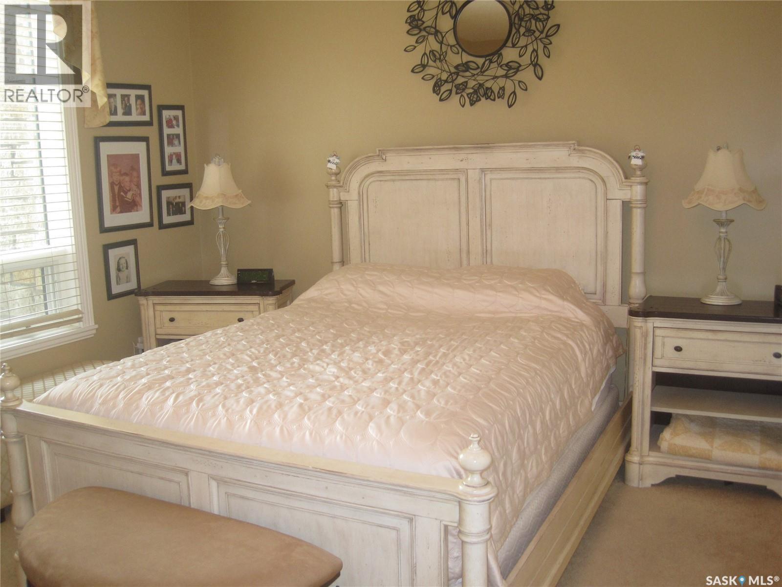 #240 3435 Hillsdale STREET - 20