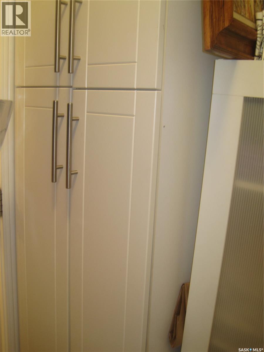 #240 3435 Hillsdale STREET - 33
