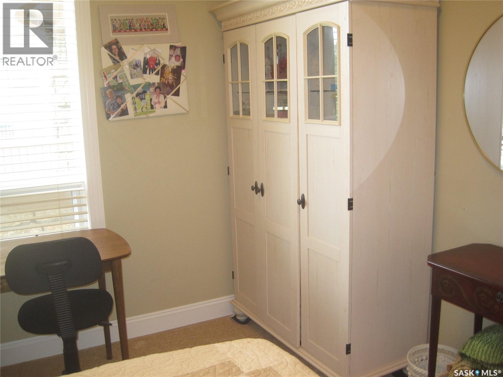 #240 3435 Hillsdale STREET - 26