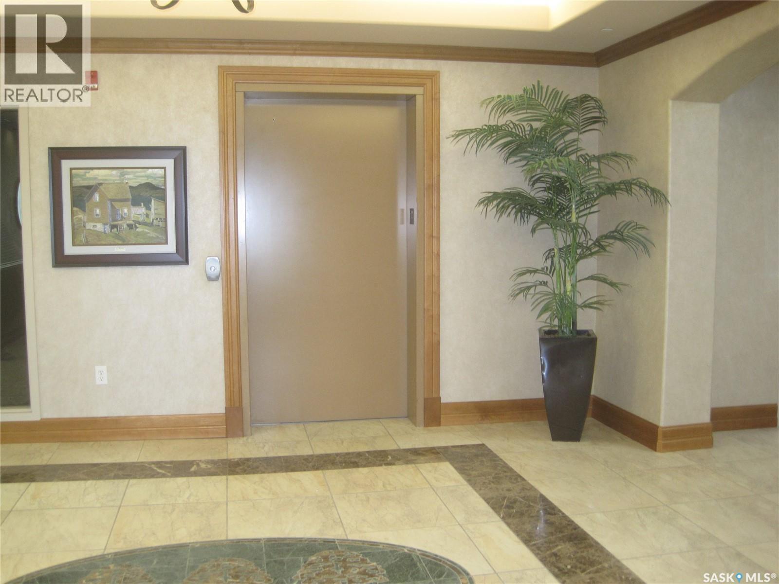 #240 3435 Hillsdale STREET - 43