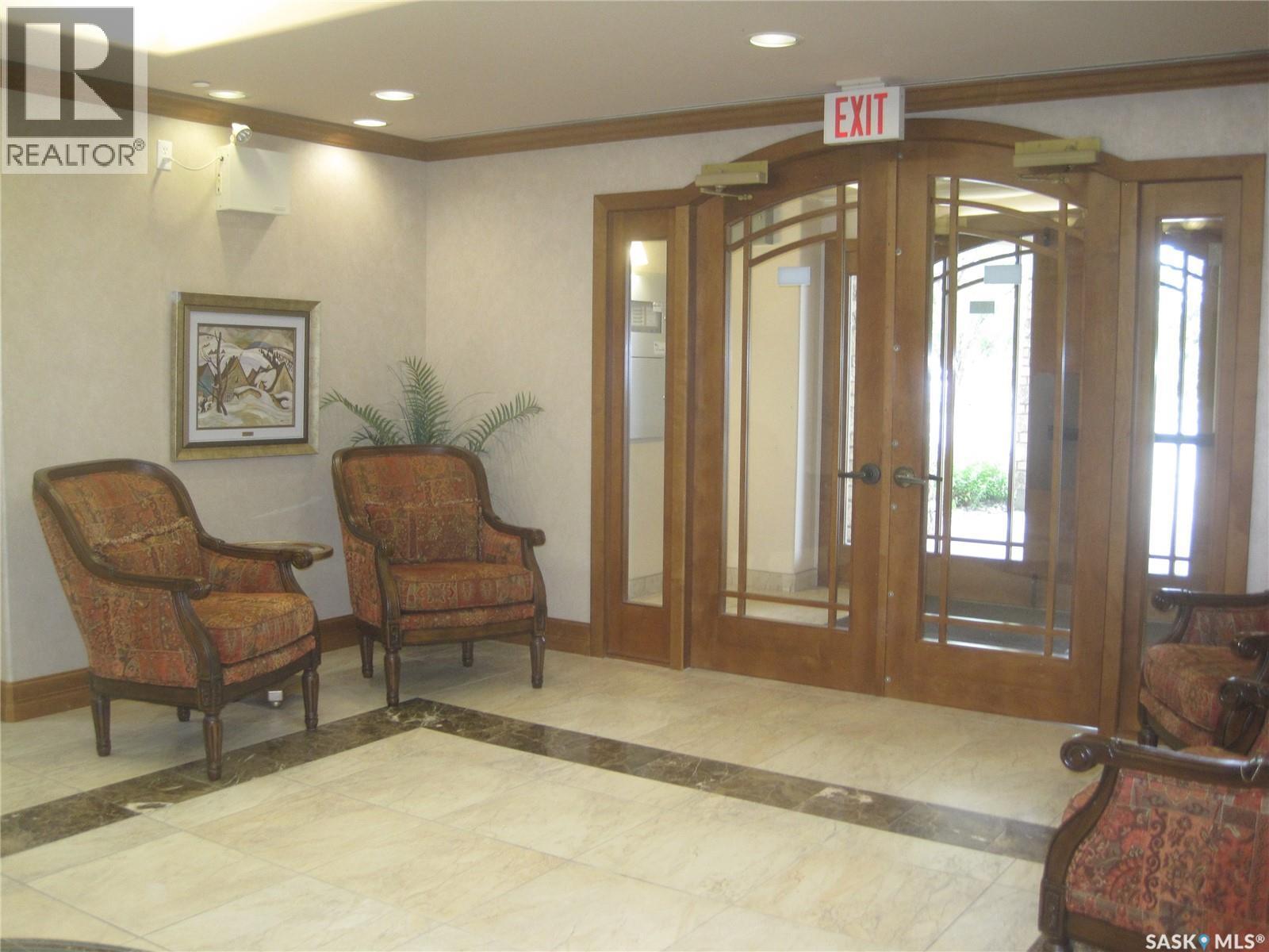 #240 3435 Hillsdale STREET - 41