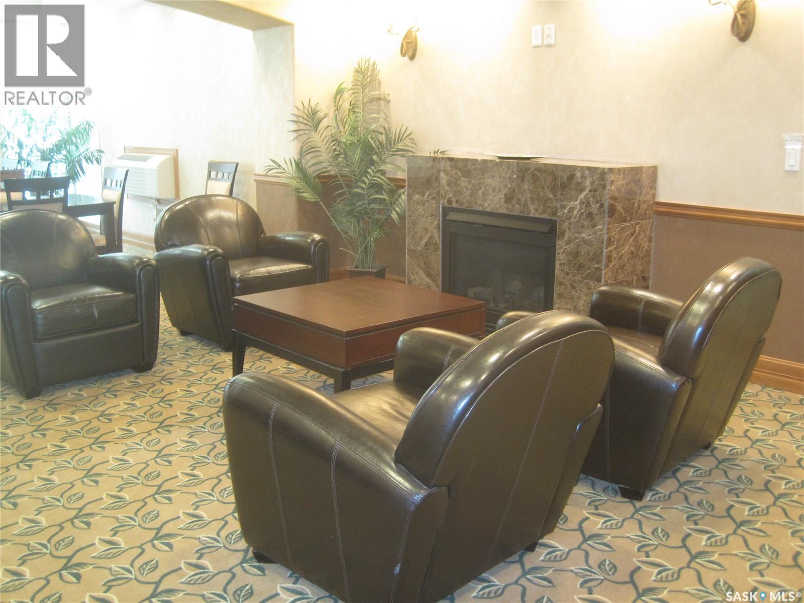 #240 3435 Hillsdale STREET - 35