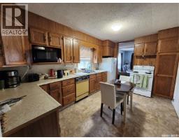 Bedroom - 107 2nd Street S, Cabri, SK S0N0J0 Photo 6