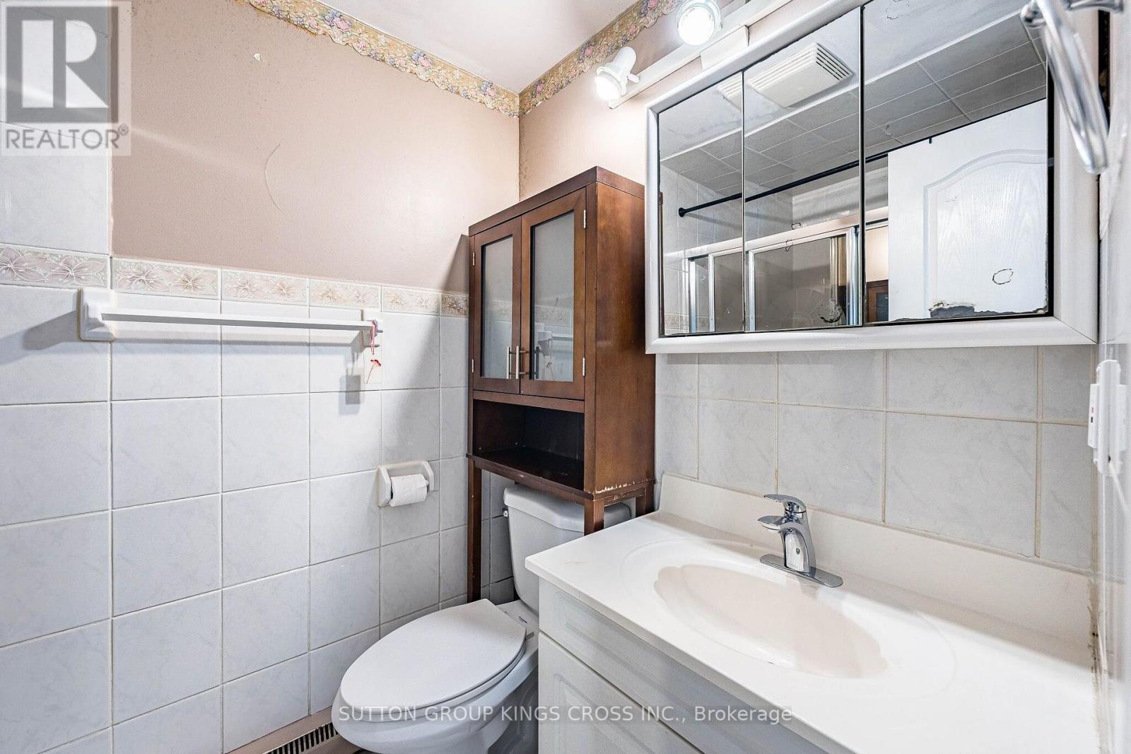 2 HEMLARK COURT - Image 31