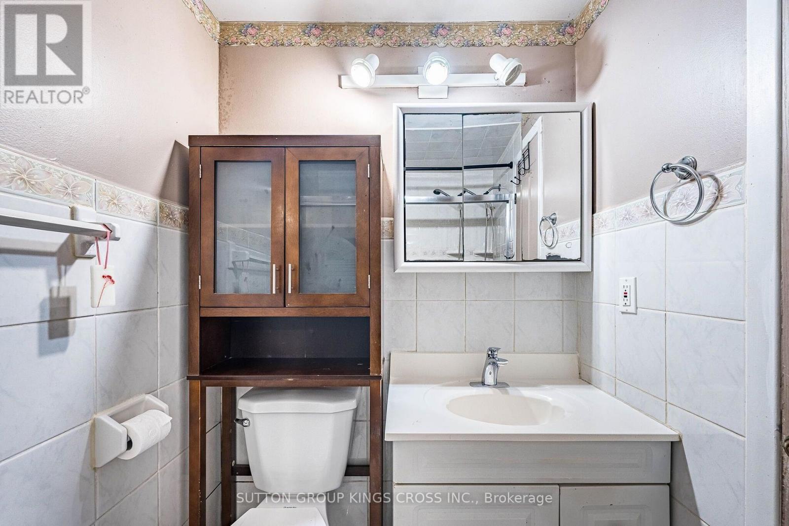 2 HEMLARK COURT - Image 32