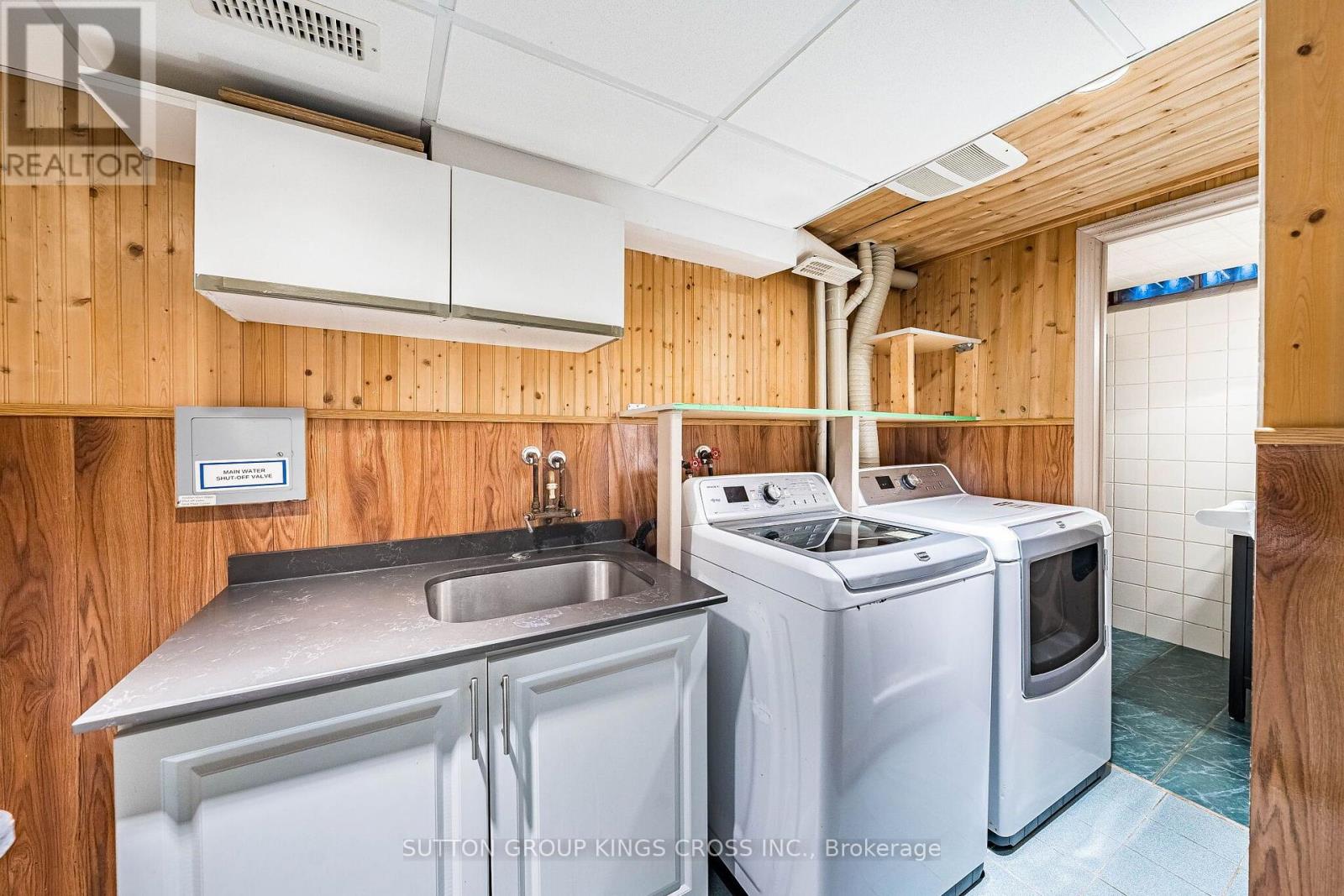 2 HEMLARK COURT - Image 40