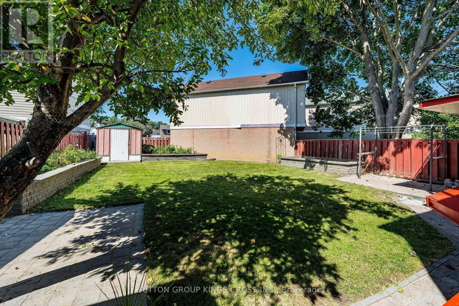 2 HEMLARK COURT - Image 44