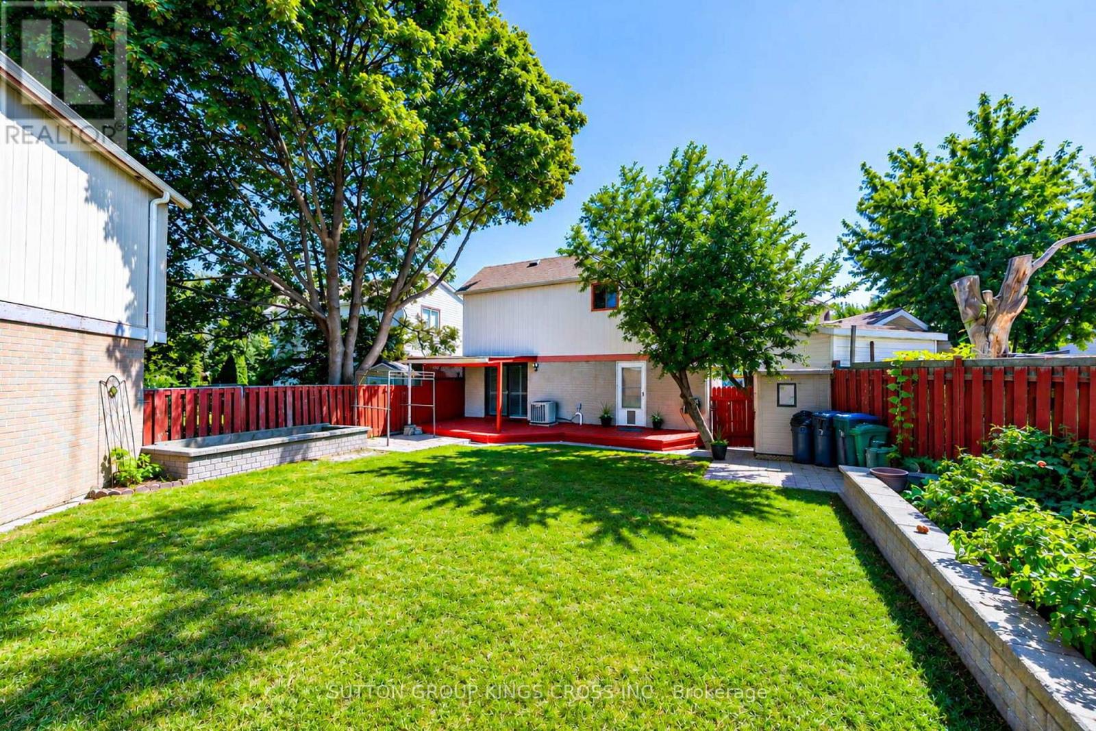 2 HEMLARK COURT - 50