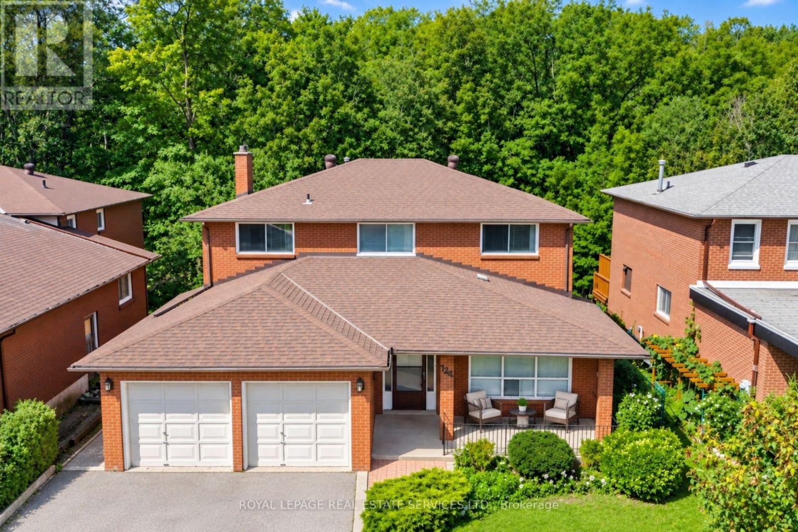 124 STILECROFT DRIVE - 1