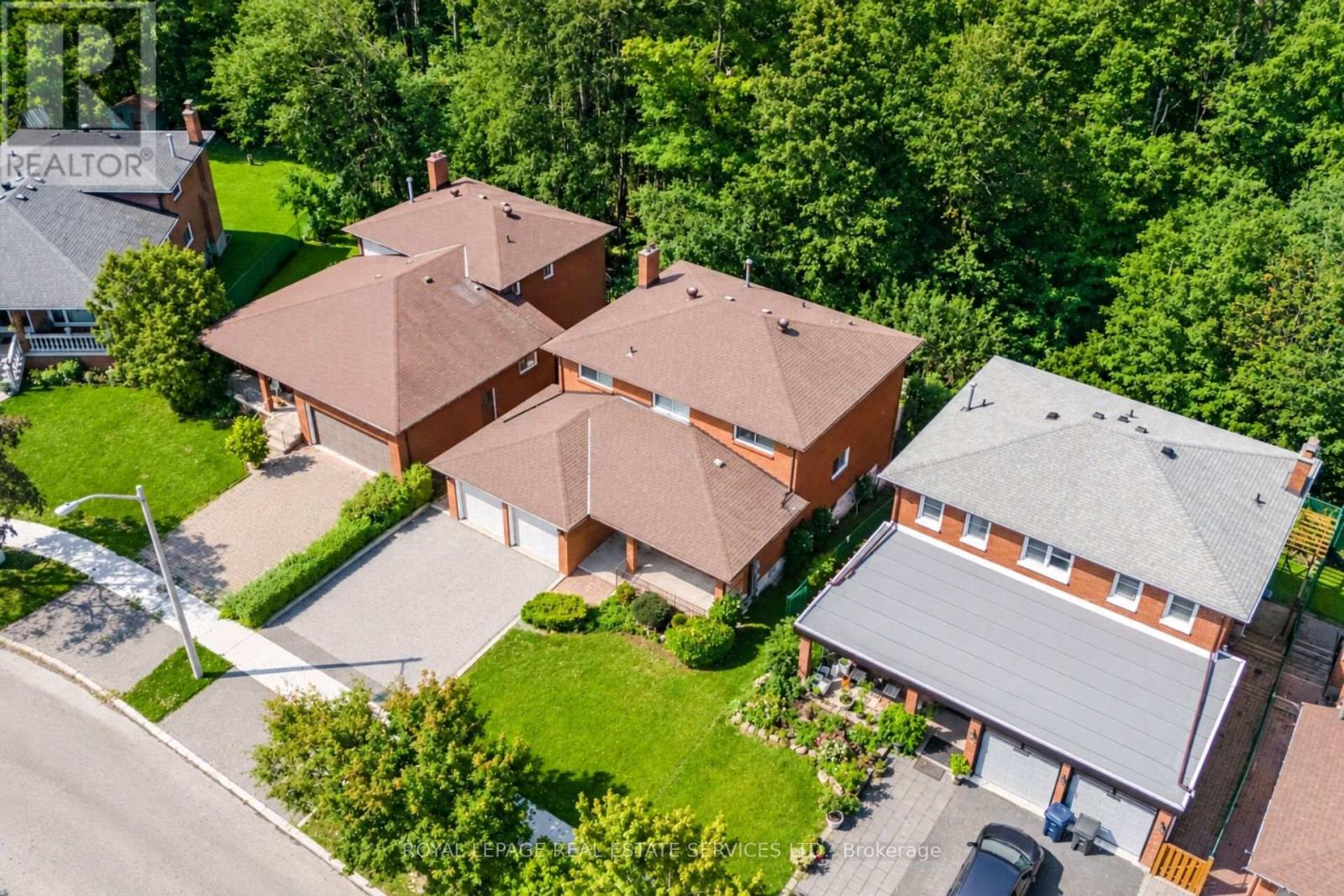 124 STILECROFT DRIVE - 2