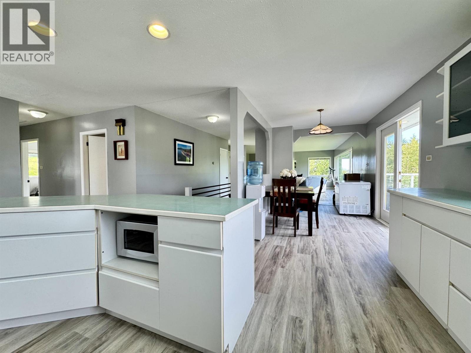 707 E 4TH AVENUE - Image 13