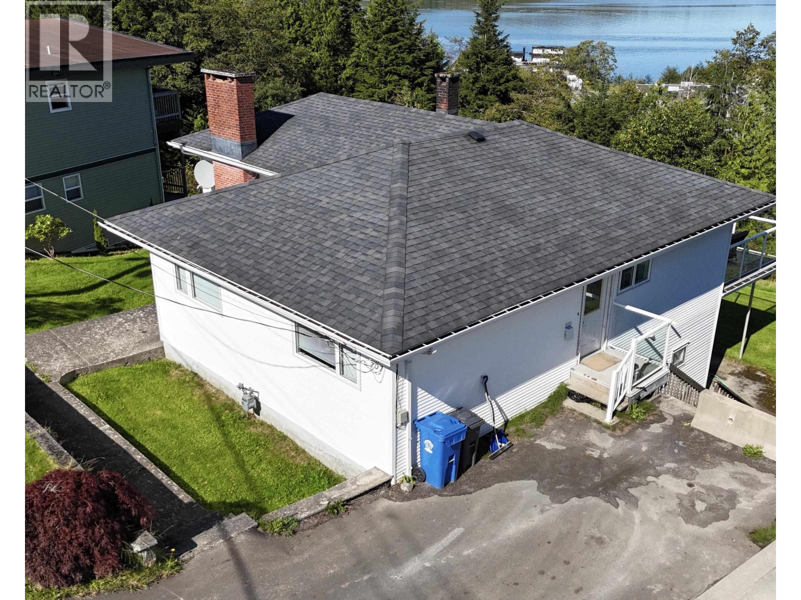 707 E 4TH AVENUE - Image 35