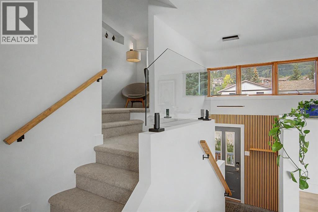 133 Coyote Way, Canmore — photo 3