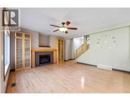 4pc Bathroom - 49 Panamount Rise Nw, Calgary, AB T3K6B6 Photo 10