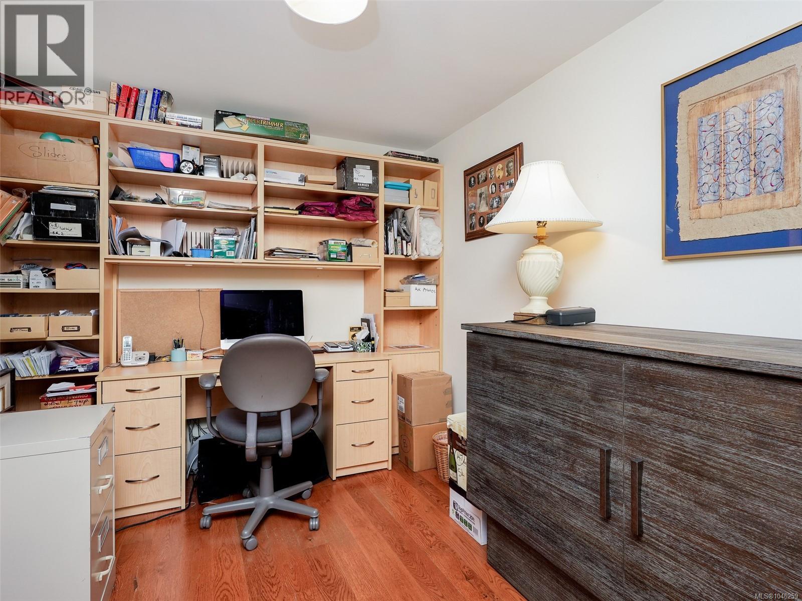 2E 9851 Second Street, Sidney