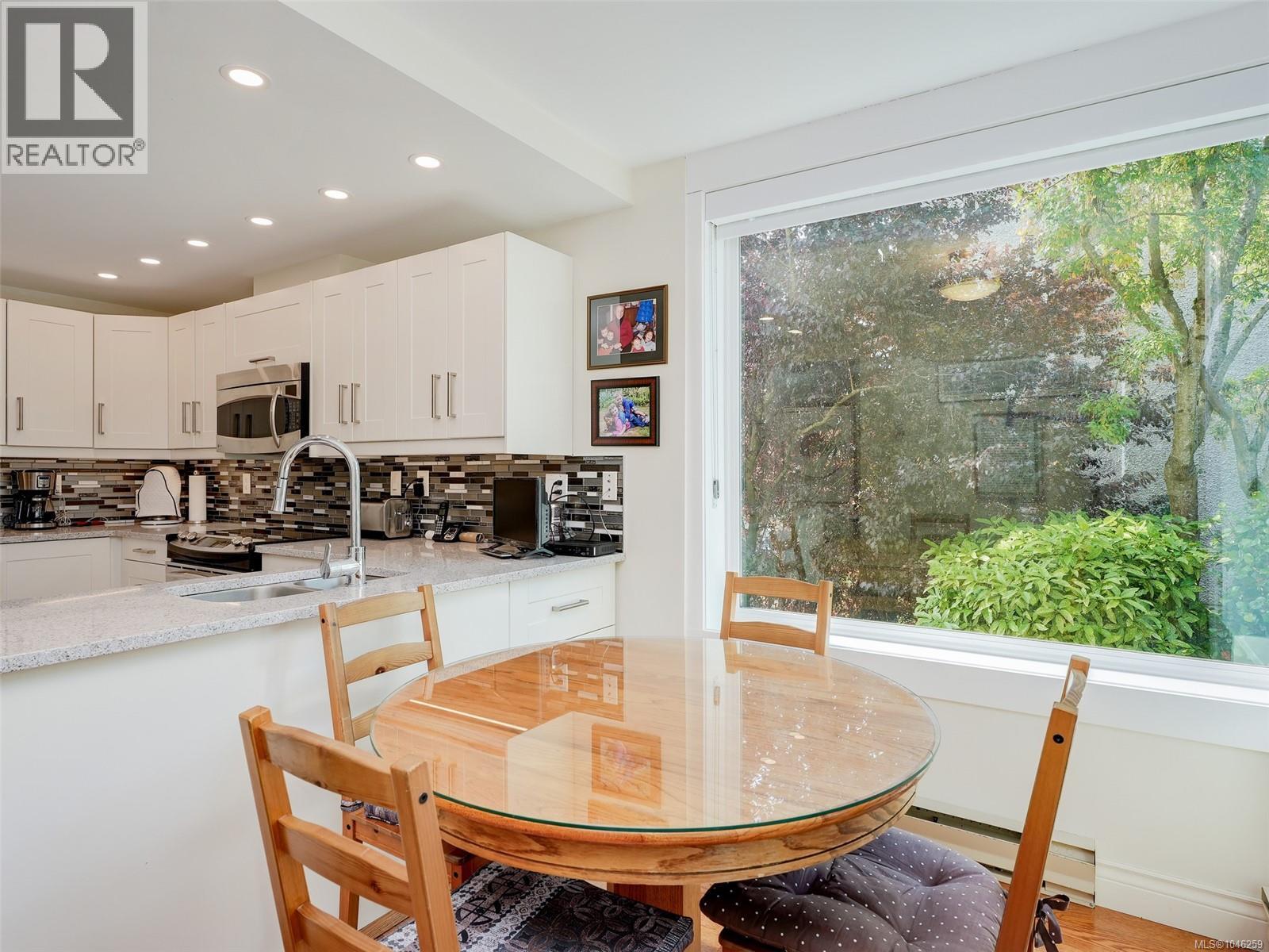2E 9851 Second Street, Sidney