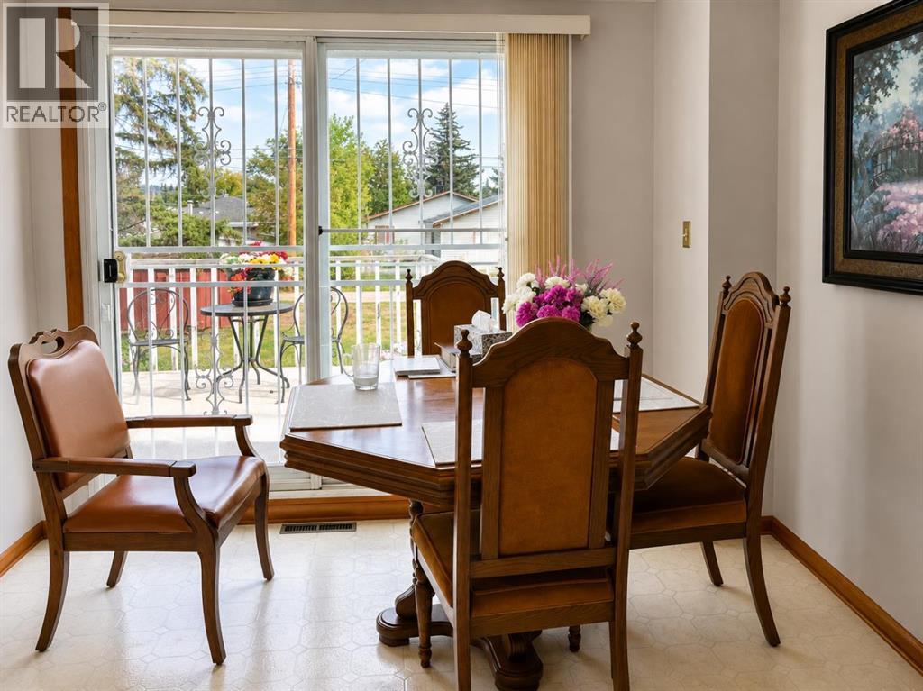8832 34 Avenue NW - 21