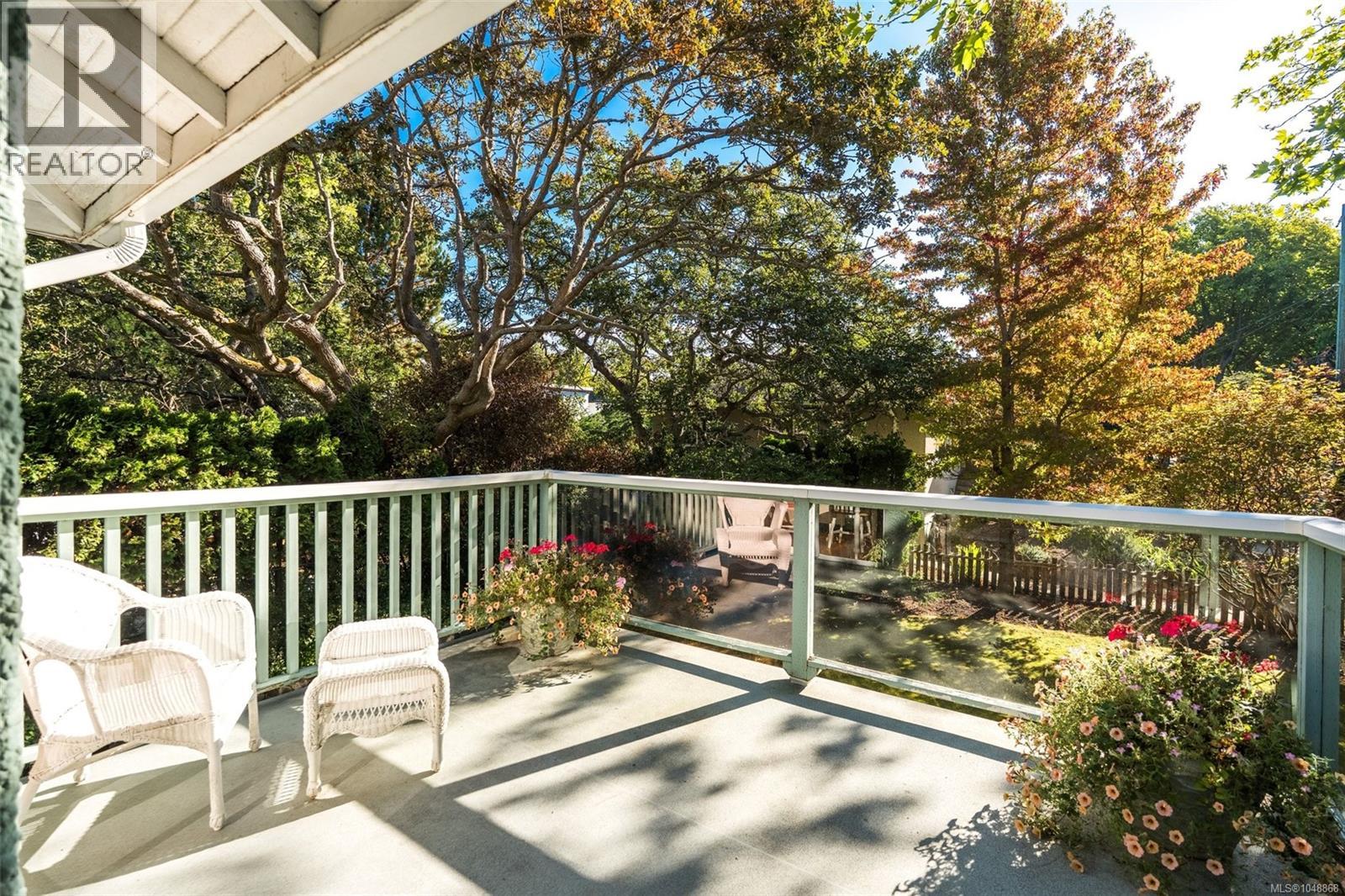 817 St. Patrick St - 13