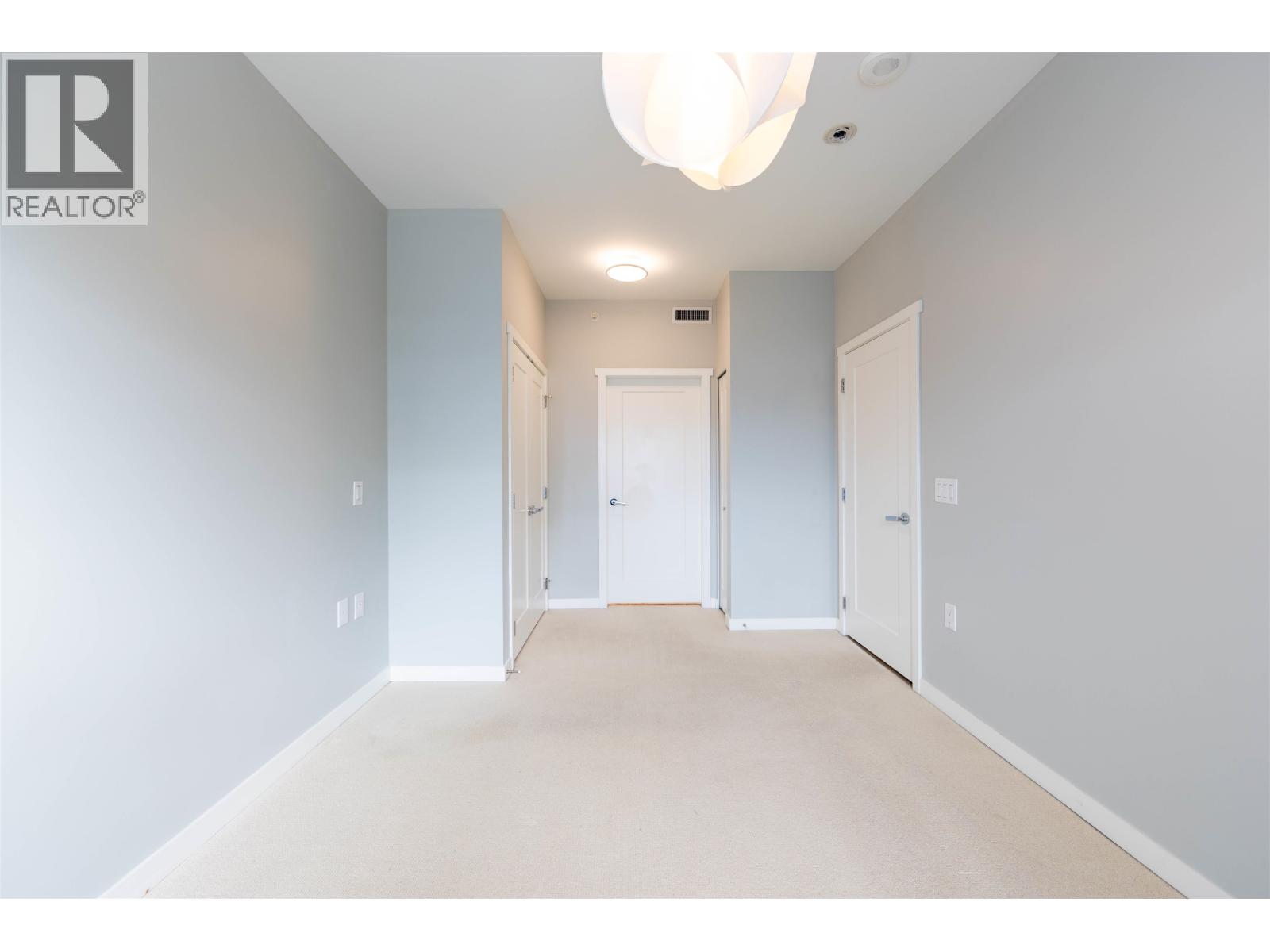 504 118 CARRIE CATES COURT, North Vancouver