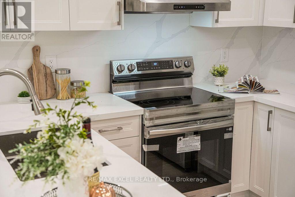 561 CABOTO TRAIL - 11