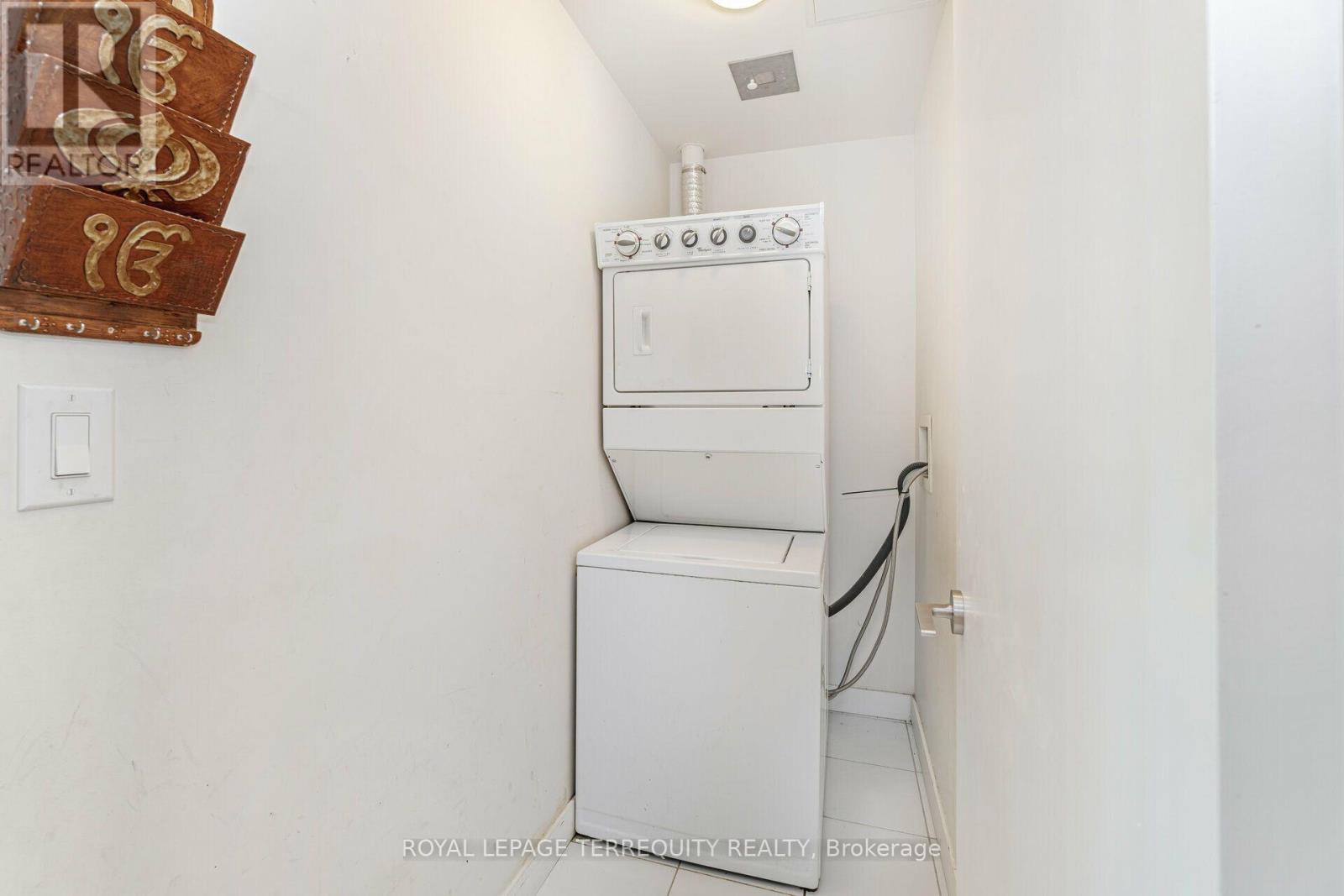 #508 3985 GRAND PARK DRIVE - 32