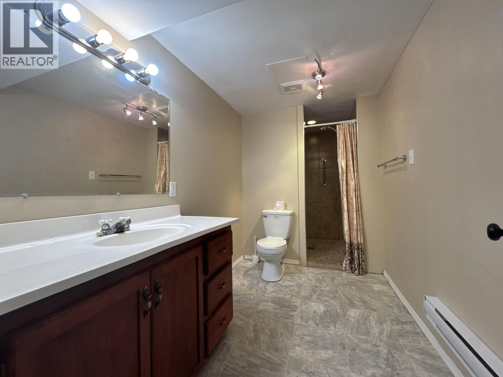 10102 PAQUETTE AVENUE - 31