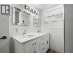 776 Glenwood Avenue, Kelowna, BC V1Y5M5 Photo 30
