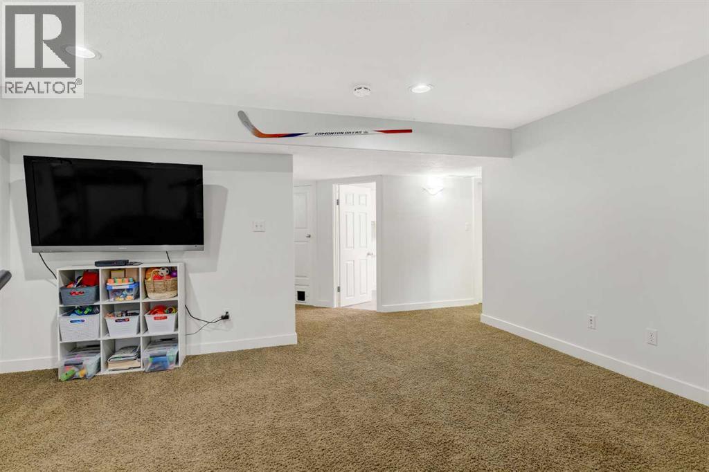 7722 114 Street - 21