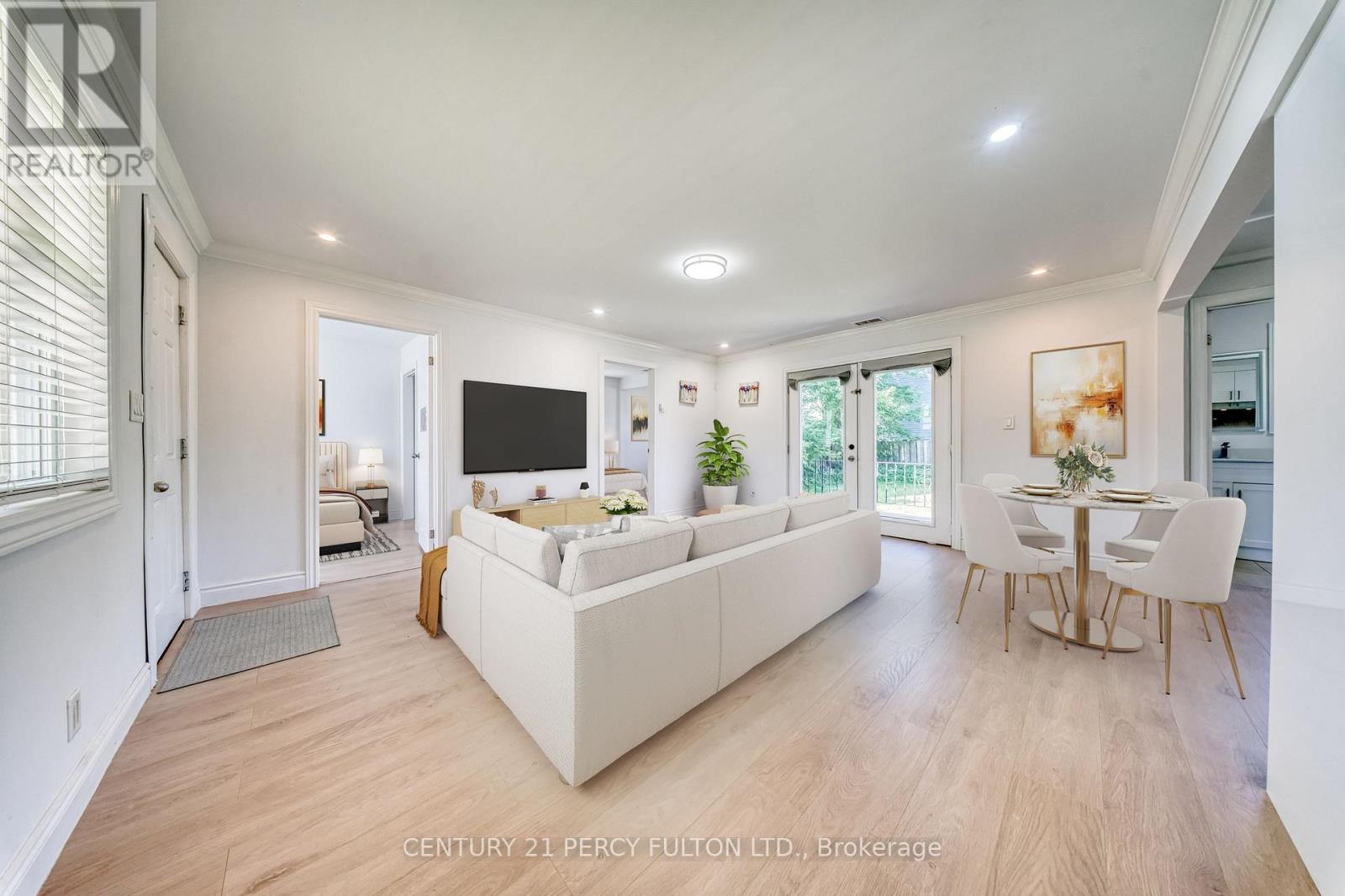 242 SIMCOE AVENUE, Georgina (Keswick North)