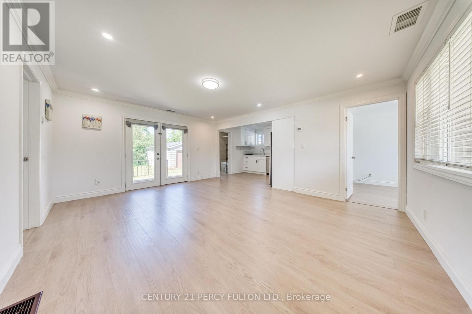 242 SIMCOE AVENUE, Georgina (Keswick North) — photo 9