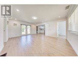 242 Simcoe Avenue, Georgina, ON L4P2H8 Photo 9