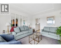 16 N Hythe Avenue, Burnaby, BC V5B1G4 Photo 6
