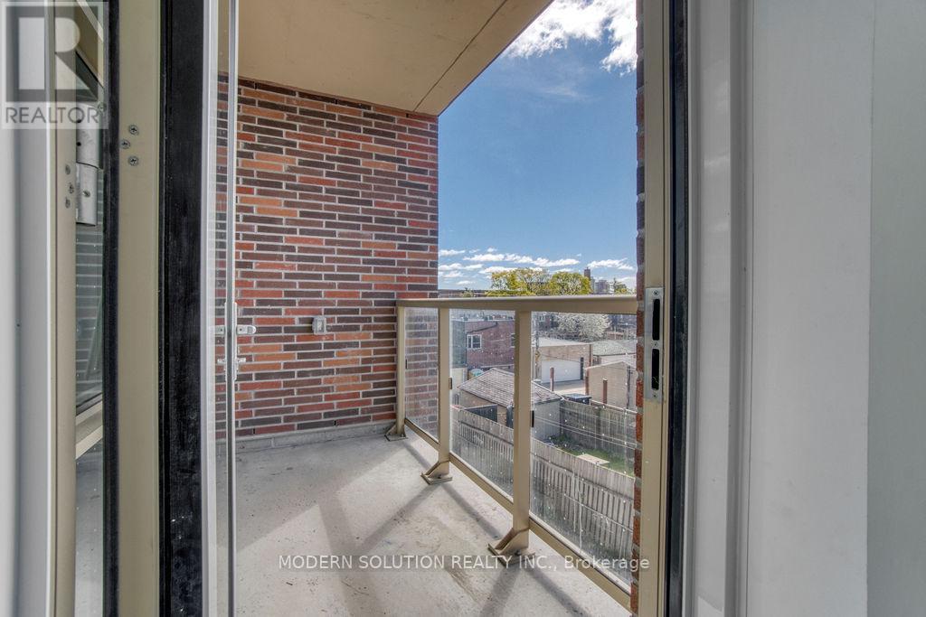 #308 1787 ST CLAIR AVENUE W - 18