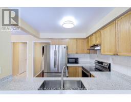 26 Tumbleweed Trail, Brampton, ON L6Y5A1 Photo 15