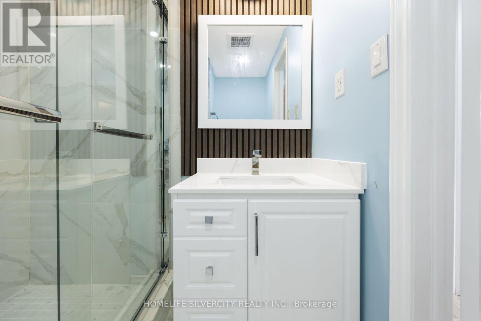 157 FLEETWOOD CRESCENT - 26