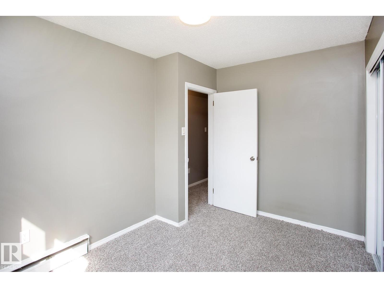 #8 15431 93 AV NW - Image 15
