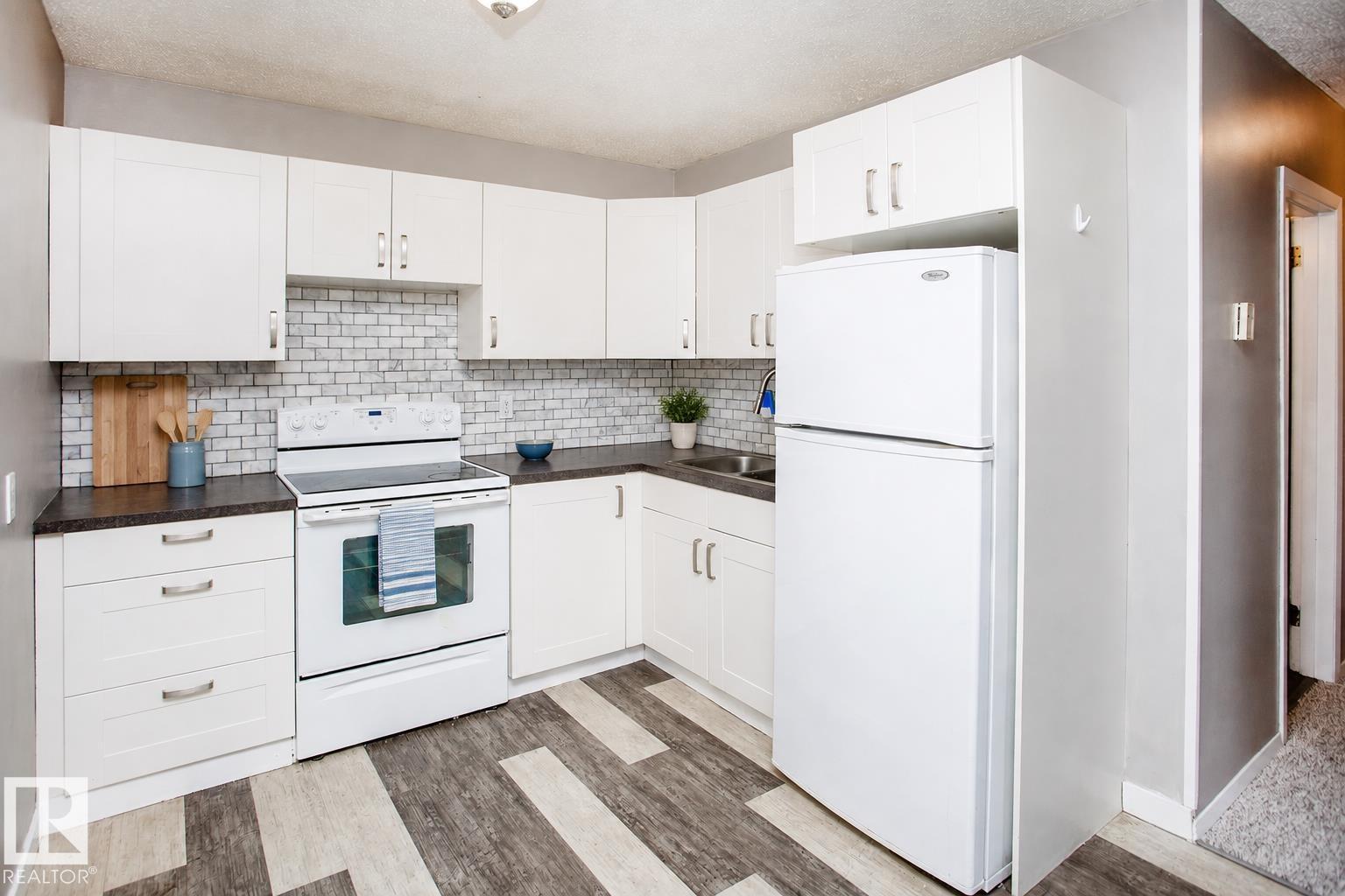 #8 15431 93 AV NW, Sherwood, Edmonton photo 2