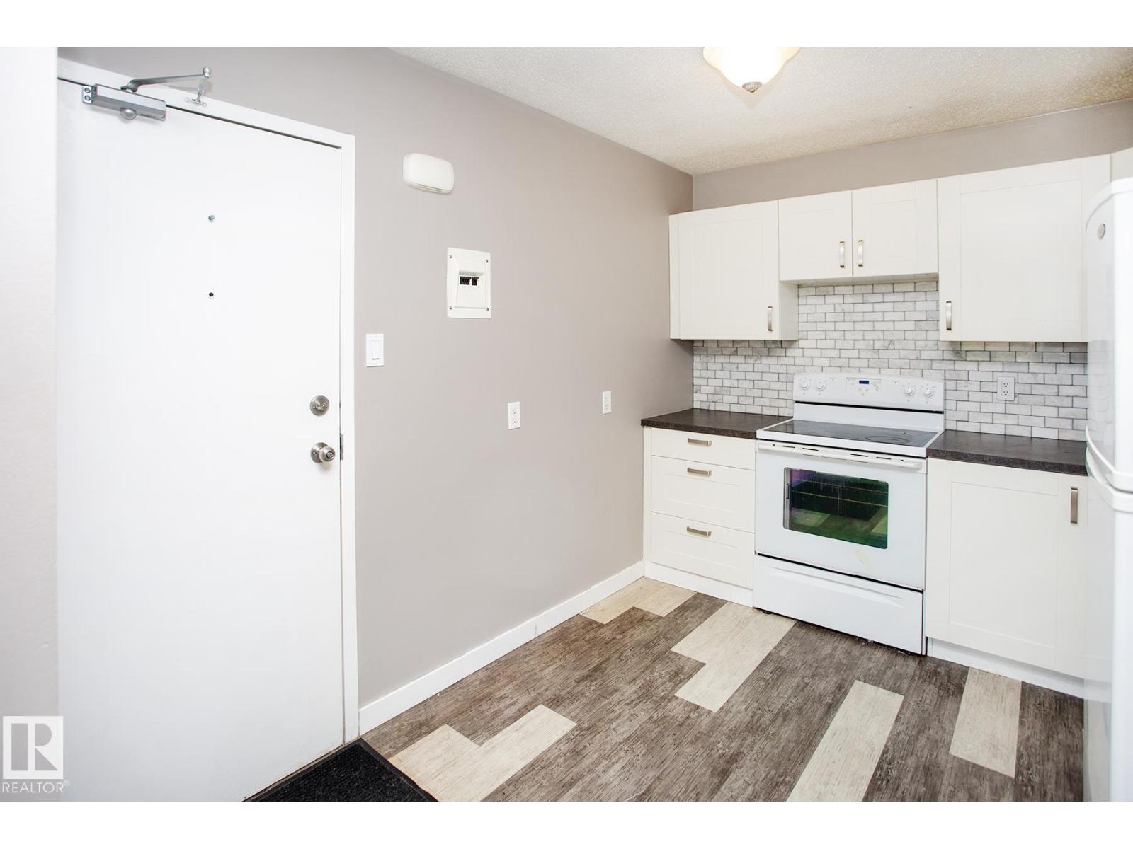 #8 15431 93 AV NW, Edmonton — photo 6