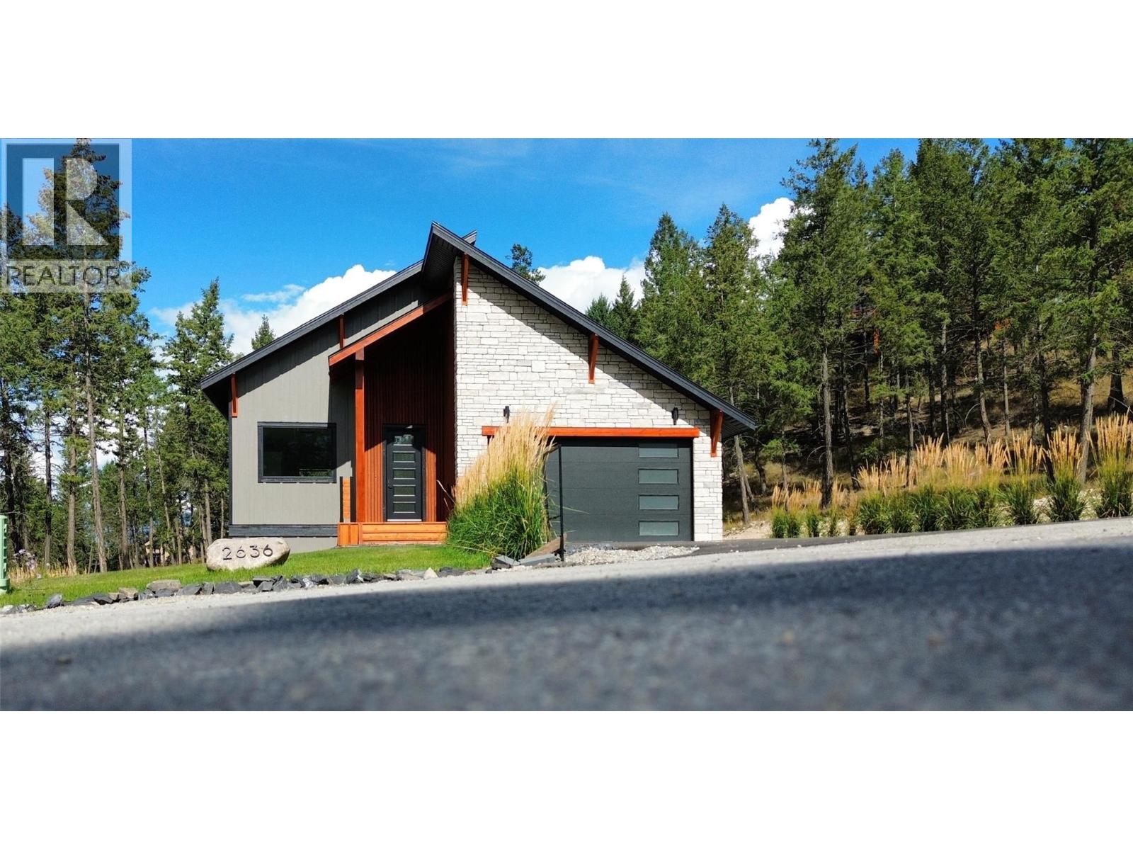 2636 Taynton Trail, Invermere — photo 1