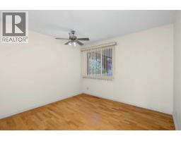 4pc Bathroom - 3414 Morley Trail Nw, Calgary, AB T2M4H4 Photo 7