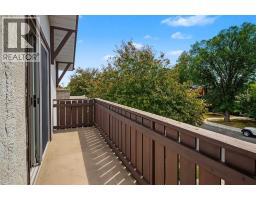 3414 Morley Trail Nw, Calgary, AB T2M4H4 Photo 20
