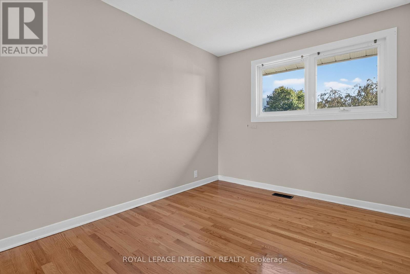 4 MARSDEN PLACE - 7