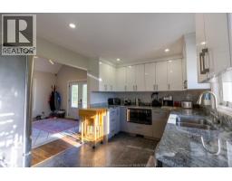Laundry room - 2040 Front Road North, Amherstburg, ON N9V3R3 Photo 8