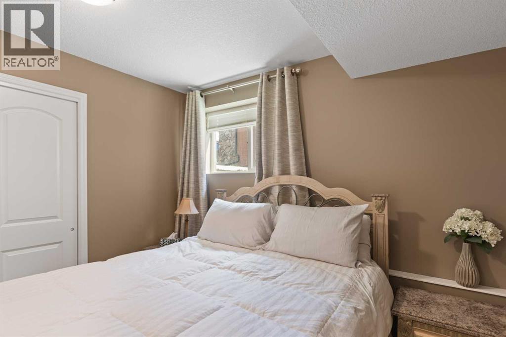 1619 Montrose Terrace SE - 31